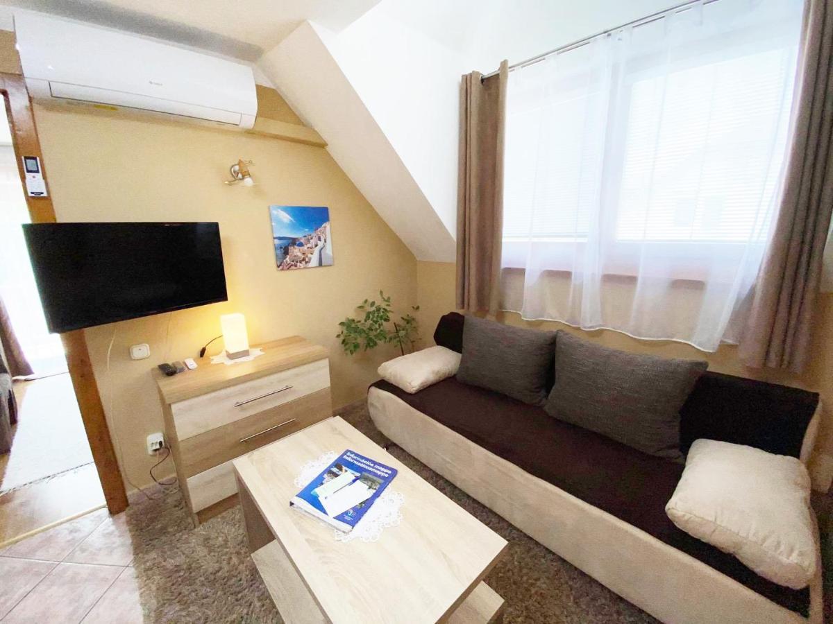 Apartman Siesta Buek - Buekfuerdo Zewnętrze zdjęcie