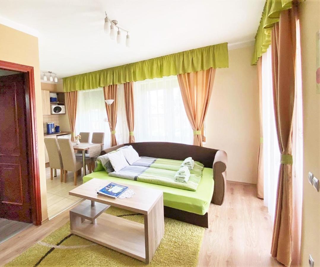 Apartman Siesta Buek - Buekfuerdo Zewnętrze zdjęcie