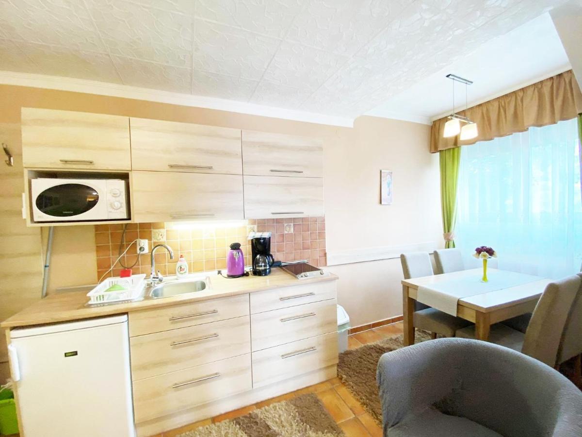 Apartman Siesta Buek - Buekfuerdo Zewnętrze zdjęcie