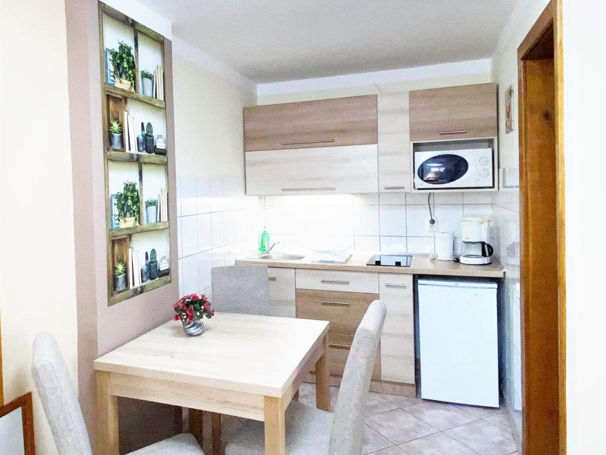 Apartman Siesta Buek - Buekfuerdo Zewnętrze zdjęcie