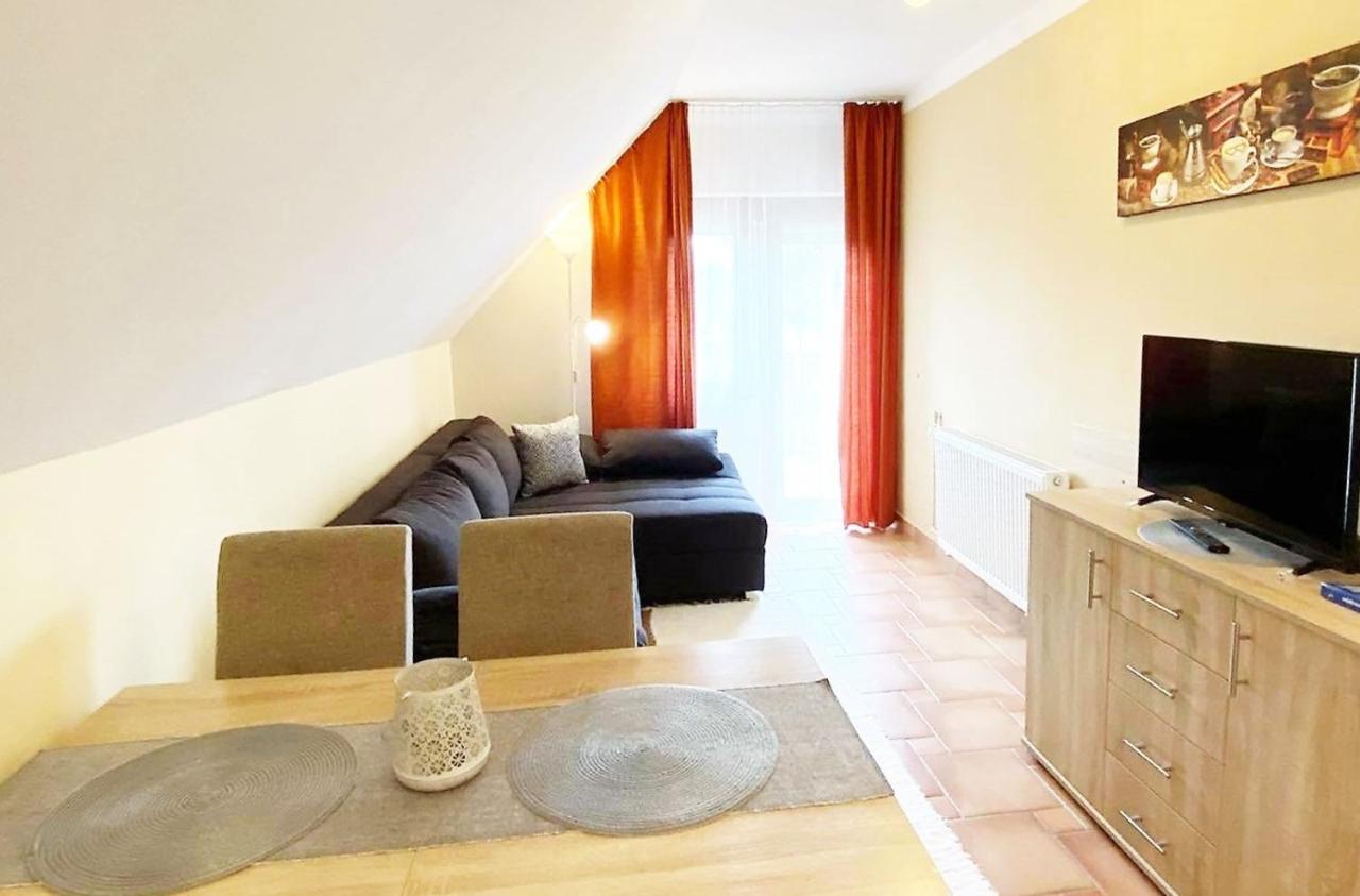 Apartman Siesta Buek - Buekfuerdo Zewnętrze zdjęcie