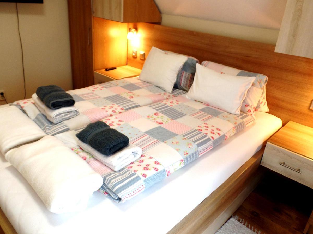 Apartman Siesta Buek - Buekfuerdo Zewnętrze zdjęcie