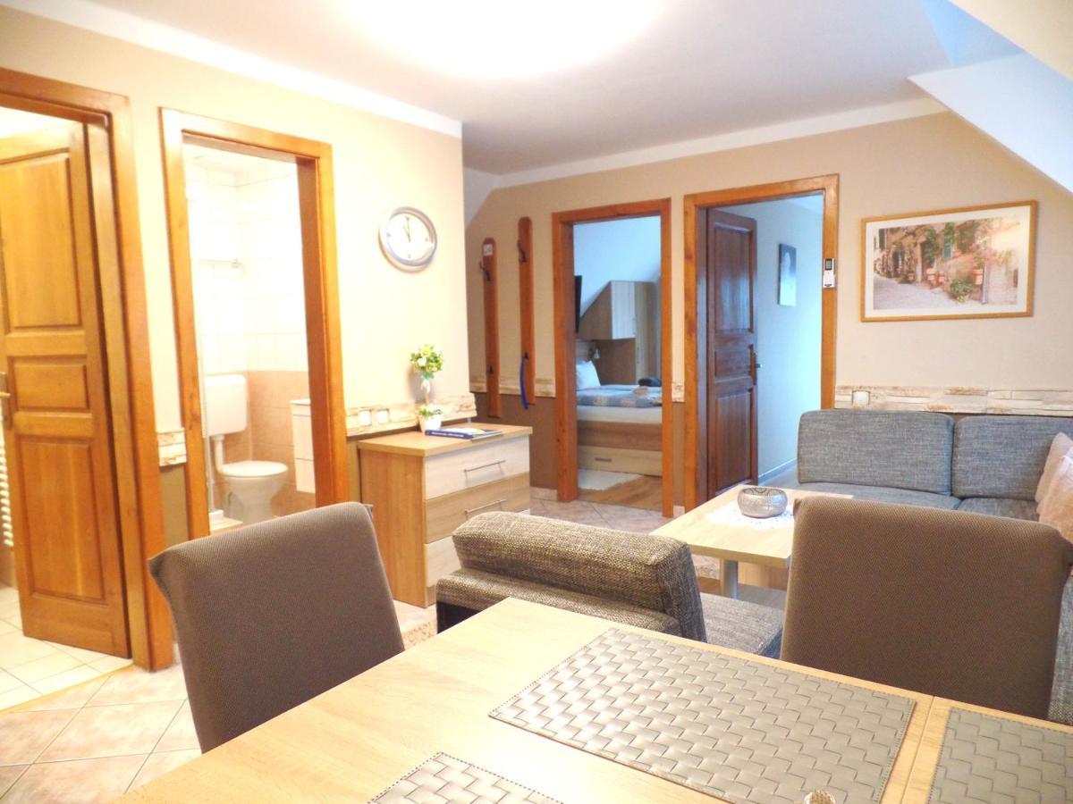 Apartman Siesta Buek - Buekfuerdo Zewnętrze zdjęcie