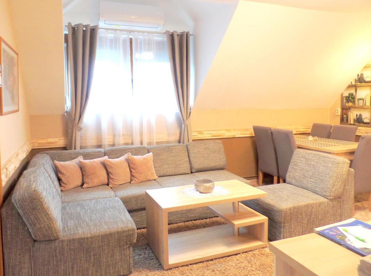Apartman Siesta Buek - Buekfuerdo Zewnętrze zdjęcie
