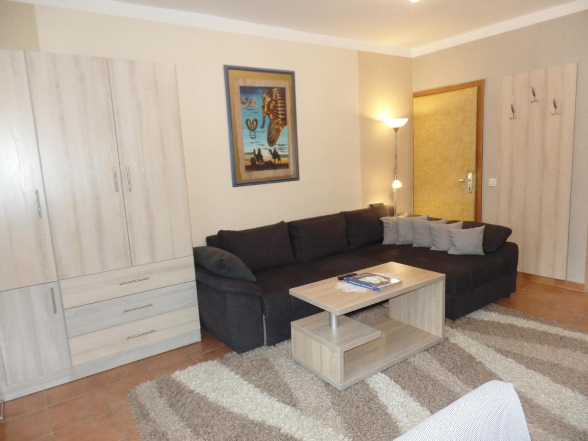 Apartman Siesta Buek - Buekfuerdo Zewnętrze zdjęcie