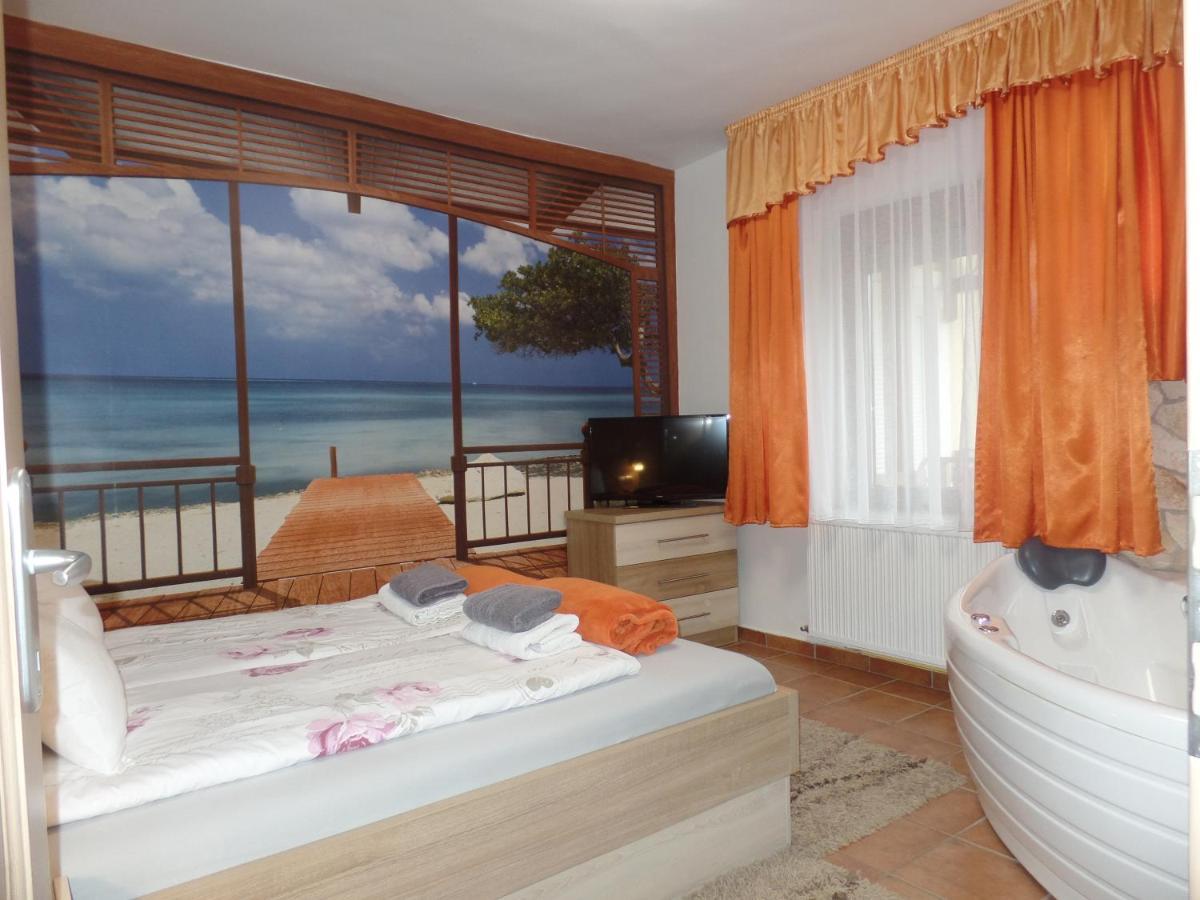 Apartman Siesta Buek - Buekfuerdo Zewnętrze zdjęcie
