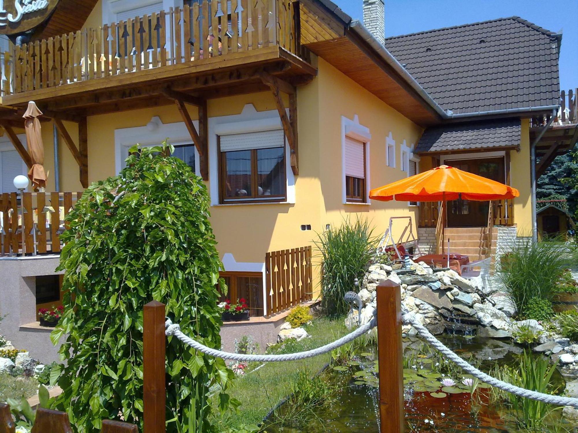 Apartman Siesta Buek - Buekfuerdo Zewnętrze zdjęcie
