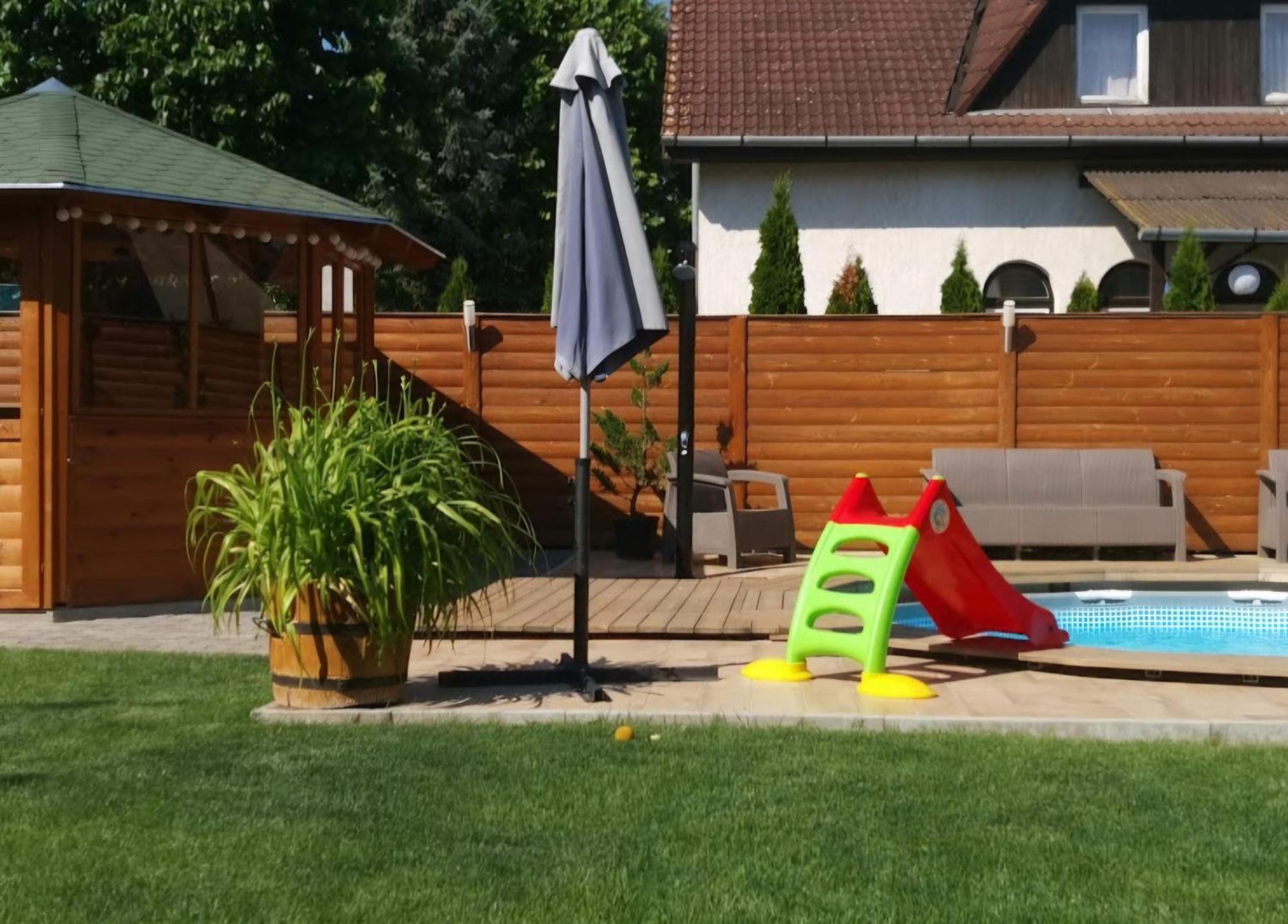 Apartman Siesta Buek - Buekfuerdo Zewnętrze zdjęcie