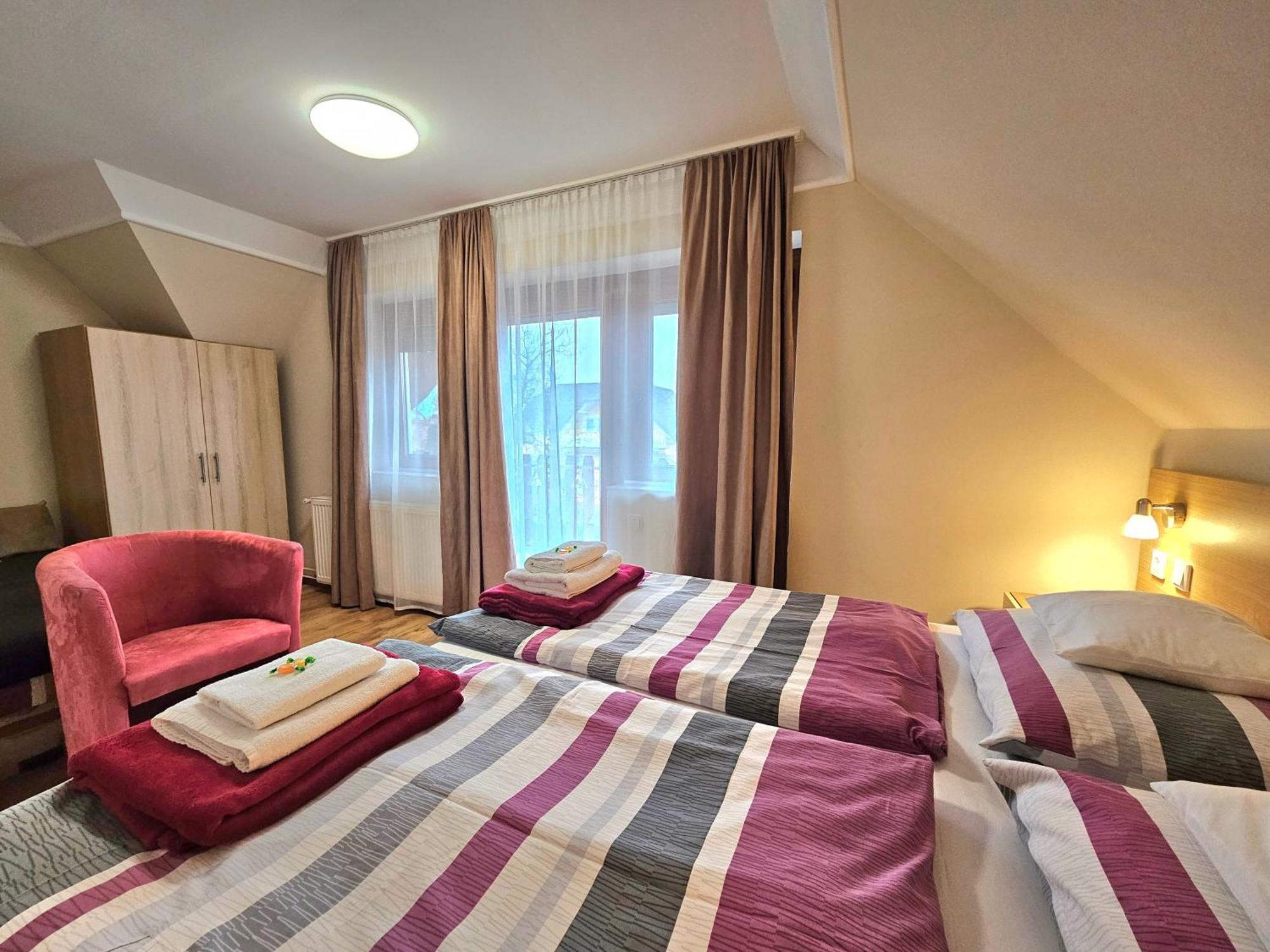 Apartman Siesta Buek - Buekfuerdo Zewnętrze zdjęcie